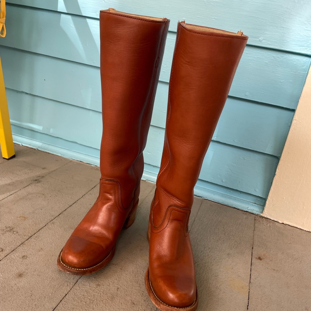 Frye Women's Tan Leather Heeled Boots - Picture 4 of 6